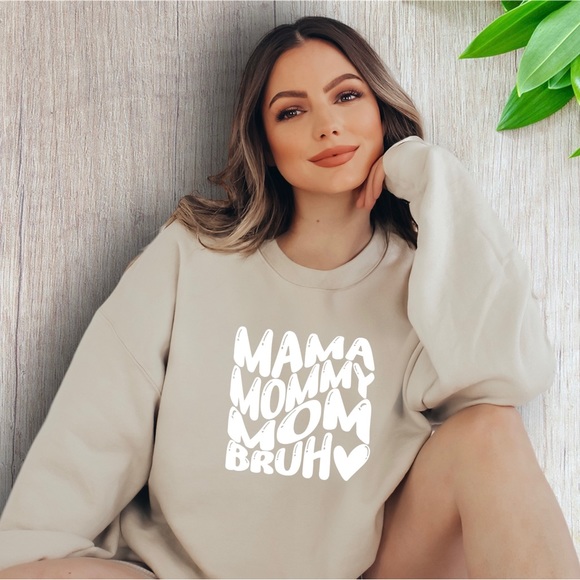 NWT women stylish Mothers Day Sweaters. Custom made. multiple colors and sizes. - Picture 4 of 8